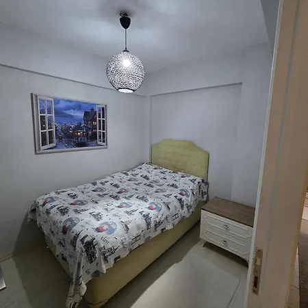 Apartment 3+1 , Historical Elevator, Warm House Next To Sea