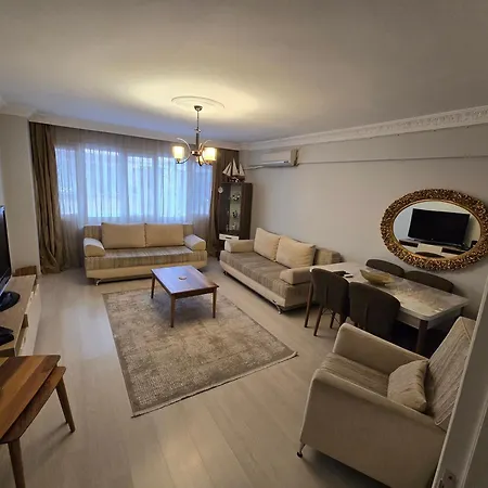 Apartment 3+1 , Historical Elevator, Warm House Next To Sea *