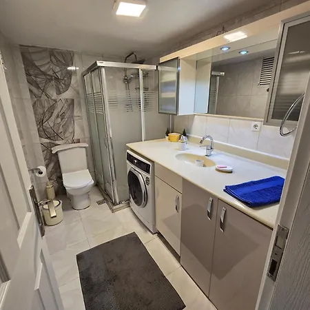 4-room, Warm House, Near The Sea, Next To The Historic Elevator *