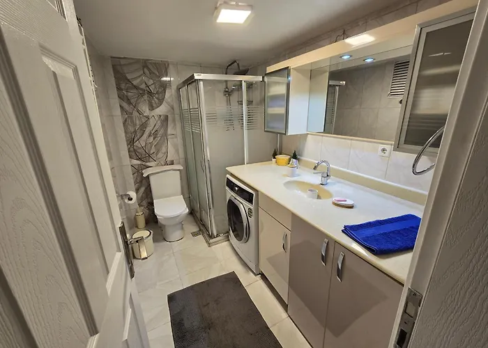 4-room, Warm House, Near The Sea, Next To The Historic Elevator Apartamento